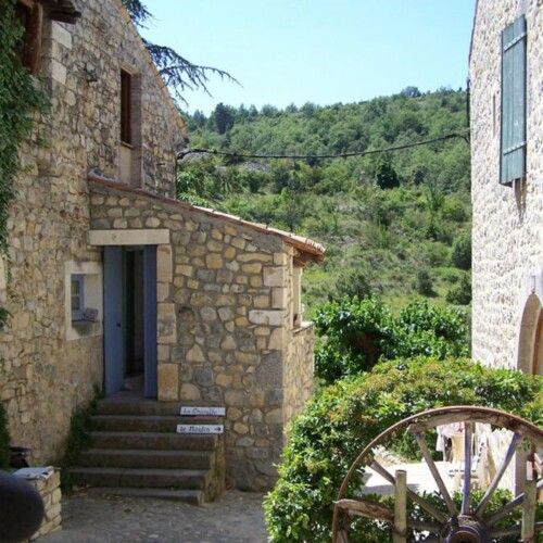 Gîte Les Lavandes - 4/6 personnes Gîte Les Lavandes - 4/6 personnes